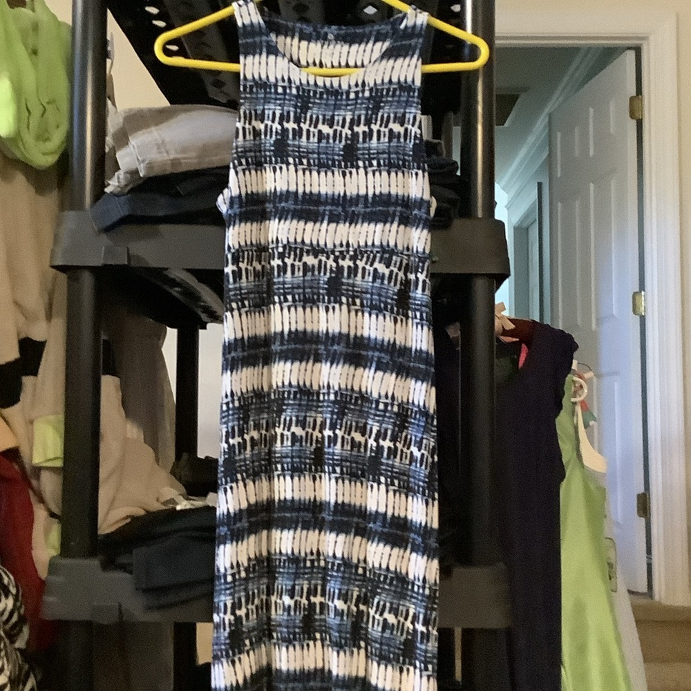 Athleta Blue and‎ White Patterned Dress